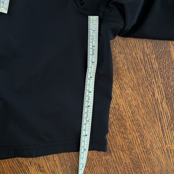 Men’s North Face Black Shorts 32 Waist, Inseam 9”. - Picture 5 of 13